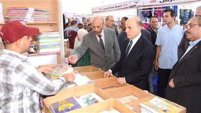 محافظ الغربية يفتتح أكبر معرض «أهلاً مدارس» بالدلتا بالتعاون مع الغرفة التجارية