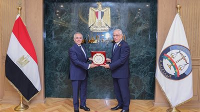 النائب العام يستقبل وزير العدل لبحث تعزيز التعاون وتطوير منظومة العدالة