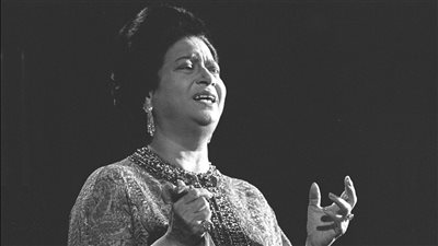 أم كلثوم في دمشق.. إذاعة الأغاني تكشف التاريخ الحقيقي لحفل نادر من عام 1957