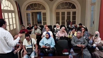اللجنة النوعية لذوي الاحتياجات الخاصة بالوفد تناقش تحديات الاعتماد على الذات