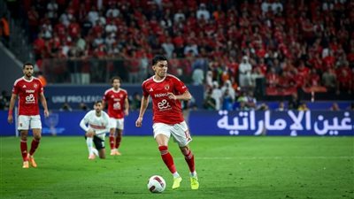 قرار سري في الأهلي يحسم مصير أشرف بن شرقي مع القلعة الحمراء