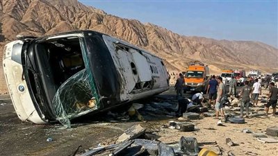 وفاة 10 أردنيين في حادث انقلاب أتوبيس جنوب سيناء.. تفاصيل