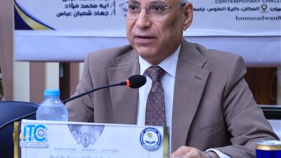 رئيس جامعة المنيا يفتتح مؤتمر كلية العلوم حول الرياضيات وتطبيقاتها