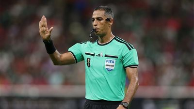 الأهلي وسموحة..أمين عمر حكما للمباراة وموعد اللقاء والقناة الناقلة