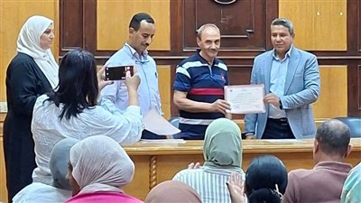 صحة القاهرة: تكريم المتميزين بمراكز المعلومات بالمناطق الطبية والمستشفيات التابعة للمديرية