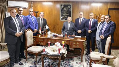 نقيب المحامين يتفقد مجمع محاكم طنطا ويلتقي رئيس محكمة استئناف طنطا