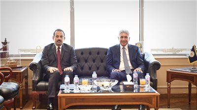 وزير السياحة يبحث تحقيق المستهدفات التنموية للقطاع مع رئيس جهاز مستقبل مصر للتنمية المستدامة 