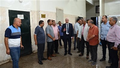 القائم بأعمال رئيس جامعة أسيوط يتفقد المطعم المركزي ويطمئن على انتظام العمل 
