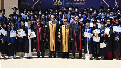 الاحتفال بخريجى كليتى إدارة الأعمال والحاسبات بالجامعة الأهلية بالغردقة 