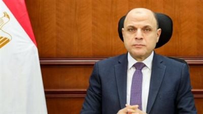 محافظ الغربية يشهد تسليم  المستلزمات الدراسية للطلاب الأولى بالرعاية