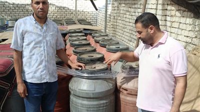 حملات تموينية بالبحيرة تضبط 5 أطنان مخللات مجهولة البيانات و200 عبوة مبيدات