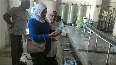 ضبط منشأة مياه غير مرخصة وغير صالحة للاستهلاك الآدمي بكفر الزيات