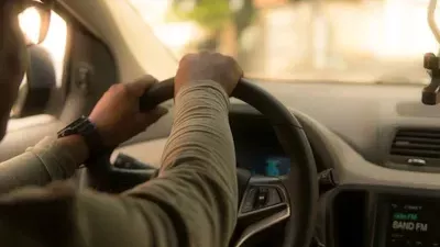 دعوى قضائية ضد أوبر بسبب خوارزمية الذكاء الاصطناعي وأجور السائقين