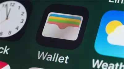 كيفية إضافة وحذف البطاقات من Apple Wallet