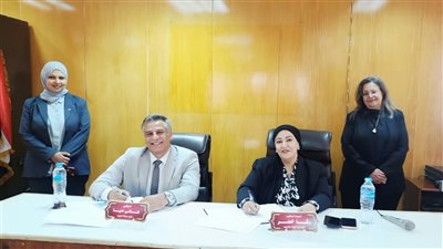 وكيل صحة الغربية ونقيب الصيادلة يوقعان بروتوكول تعاون لتأهيل 500 صيدلي بالقطاع الخاص 