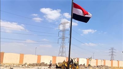 استعدادًا للعام الدراسي.. استمرار أعمال تطوير وصيانة المدارس بمدينة الشروق 