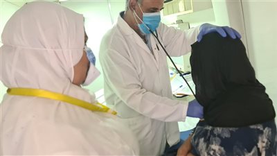 بمشاركة 6 عيادات طبية متنقلة.. قافلة طبية مجانية بتحرير البحيرة