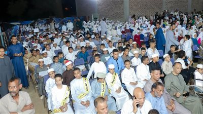رئيس منطقة قنا الأزهرية يشارك في تكريم حفظة القرآن الكريم بالجمالية بقوص