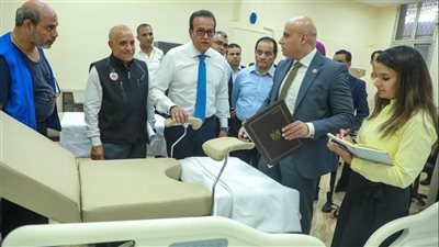 وزير الصحة يوجه بزيادة يومية للعاملين بمخازن التموين الطبي ووضع خطة لتطوير الآلات 