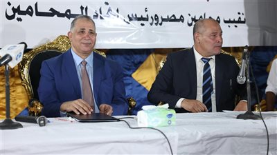 نقيب المحامين يكرم أبناء المحامين المتفوقين بجنوب الجيزة ويستعرض خطة تطوير الخدمات