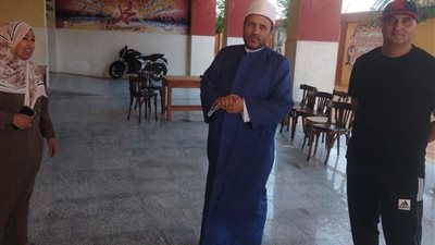 رئيس منطقة المنيا الأزهرية يتابع جاهزية معهد سيد المرسلين