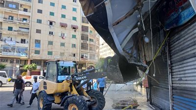 حملات مكثفة بالإسكندرية ترفع أكثر من 5 آلاف حالة إشغال وتشمع 28 محلًا مخالفًا