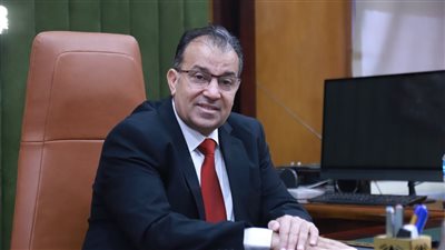 وفد من 3 قيادات بجامعة قنا يغادر إلي المملكة المتحدة 