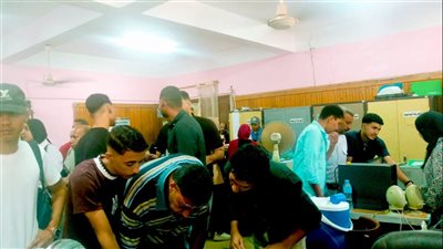 جامعة قنا تستقبل طلاب الطب البيطري لاستكمال إجراءات الكشف الطبي وتسليم الملفات