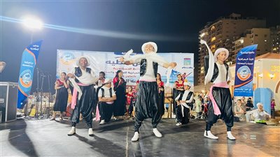 الإسكندرية تواصل فعاليات «شاطئ الفن» على 