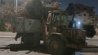 حملة مكثفة لرفع المخلفات وتكثيف أعمال النظافة بالقطاع الشرقي بمدينة 6 أكتوبر 