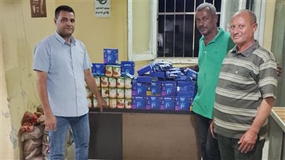 ضبط سلع غذائية منتهية الصلاحية وسجائر بدون فاتورة بالفيوم 