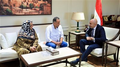 بعد تبويخ المحافظ لهما.. وزير التربية والتعليم يكرّم مديري مدرستي القليوبية
