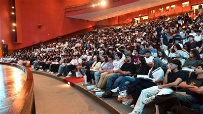الجامعة الأمريكية بالقاهرة تستقبل الطلاب وأعضاء هيئة التدريس الجدد