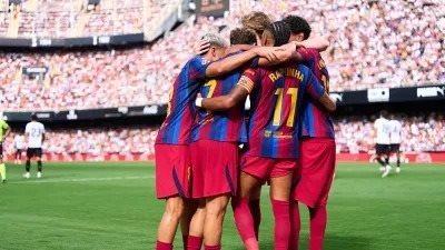 برشلونة يطارد رقمًا غير مسبوق أمام راسينج سانتاندير في الدوري الإسباني