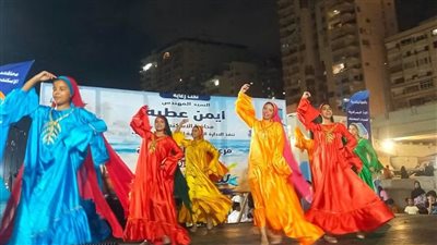 59 عرضًا فنيًا مجانيًا.. قصور الثقافة تختتم برنامج «شاطئ الفن» بالإسكندرية