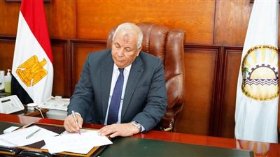 تسليم موقع إنشاء مستشفى مطروح العام الجديد للشركة المنفذة تمهيدًا لبدء التنفيذ 