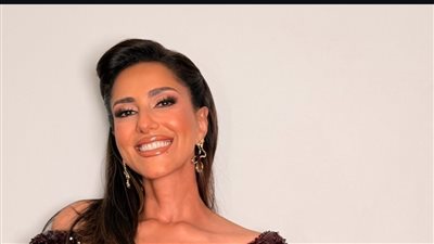 حنان مطاوع تمزج بين الرقي والاحتشام في مهرجان الفضائيات العربية