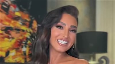 روجينا تشبه سندريلا في مهرجان الفضائيات العربية