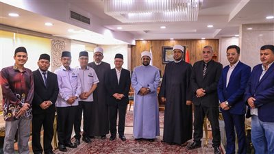 أمين البحوث الإسلامية يستقبل وفد جامعة (القرآن الكريم) الماليزية