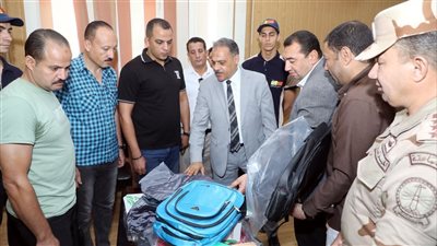 توزيع 500 شنطة وأدوات مدرسية على طلاب الأسر الأولى بالرعاية في الشرقية