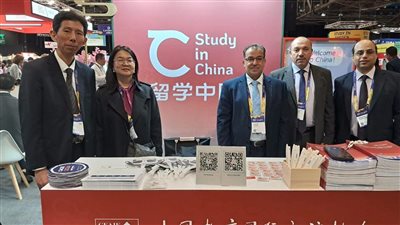 وفد جامعة قنا بالمملكة المتحدة يبحث التعاون مع جامعات أجنبية 