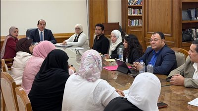 نائب وزير الصحة يستعرض استعدادات المعاهد الفنية الصحية للعام الدراسي الجديد