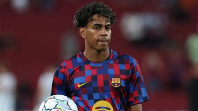 لامين يامال يثير الجدل بعد خسارة ريال مدريد في ديربي العاصمة