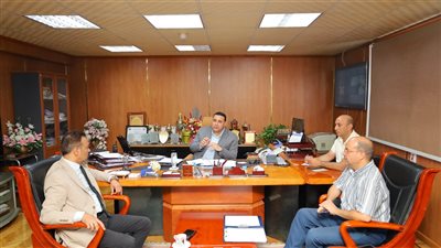 رئيس مياه البحيرة يستقبل مدير إدارة الأزمات بوزارة الإسكان 