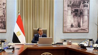 مدبولى يتابع مع وزير التخطيط تطورات الاقتصاد المصري وتنفيذ الخطة الاستثمارية