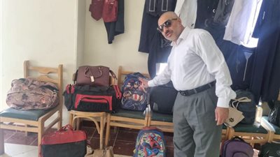توزيع 1650 شنطة من المستلزمات المدرسية لدعم الأسر الأكثر احتياجًا بالمنيا