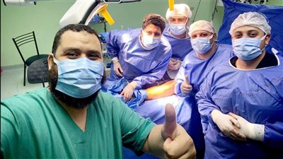 إنقاذ مريض بإصلاح للشريان الفخذي الرئيسي باستخدام رقعة وعائية بعد تعرضه لحادث 