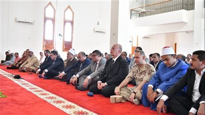 مدير مديرية أوقاف قنا يفتتح مسجد مجمع المواقف الجديد 