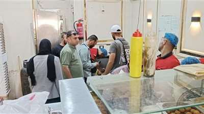 تحرير 62 محضرًا وضبط وإعدام مواد غذائية غير صالحة بالمنيا