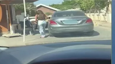 ضبط السيدة المعتدية على فرد أمن إداري بنادٍ شهير في أكتوبر
